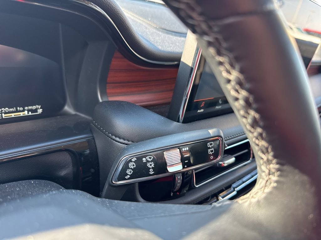 Used 2023 Lincoln Nautilus Reserve w/ Equipment Group 201A image 15