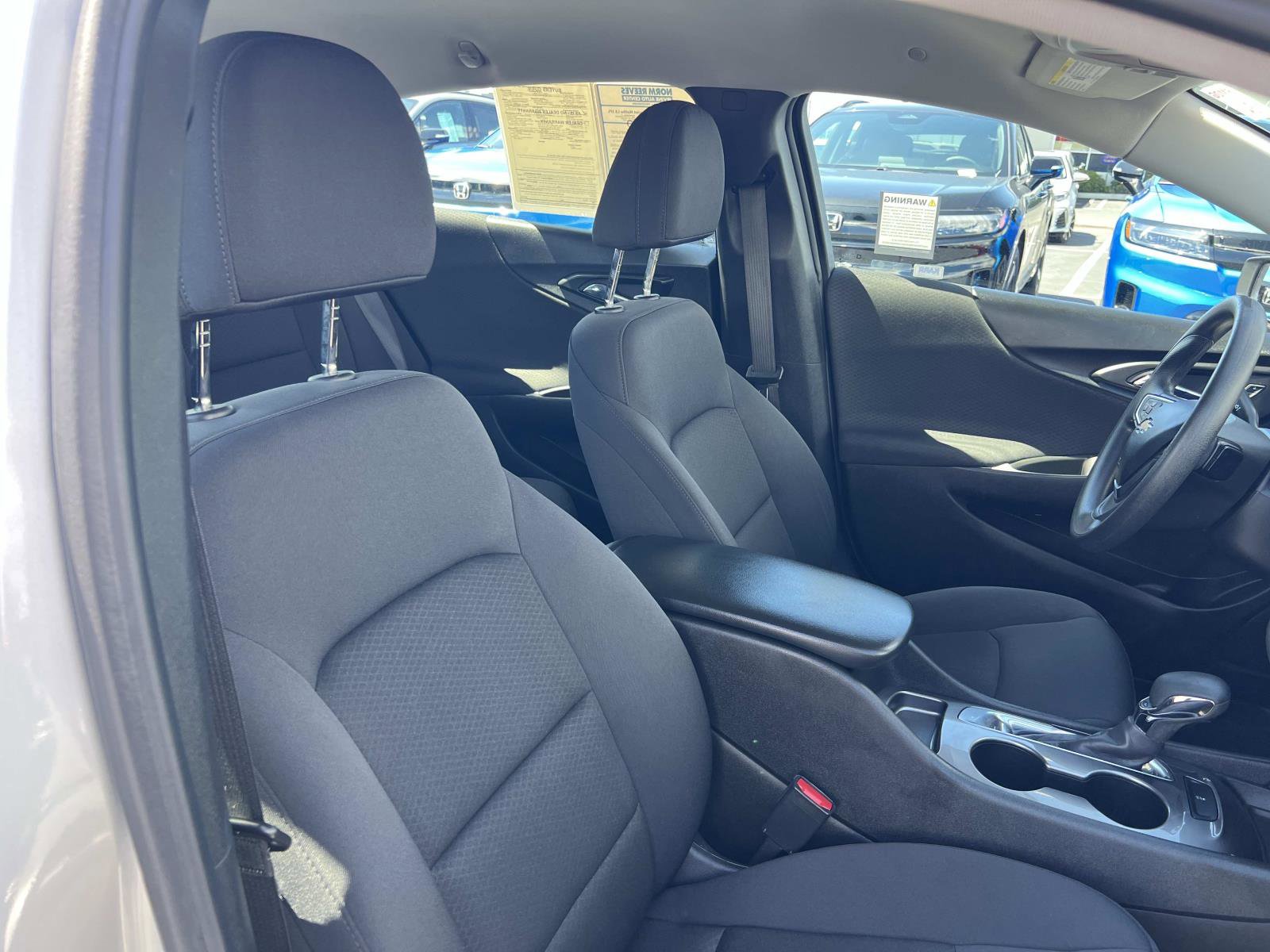 Used 2021 Chevrolet Malibu LS FWD image 28