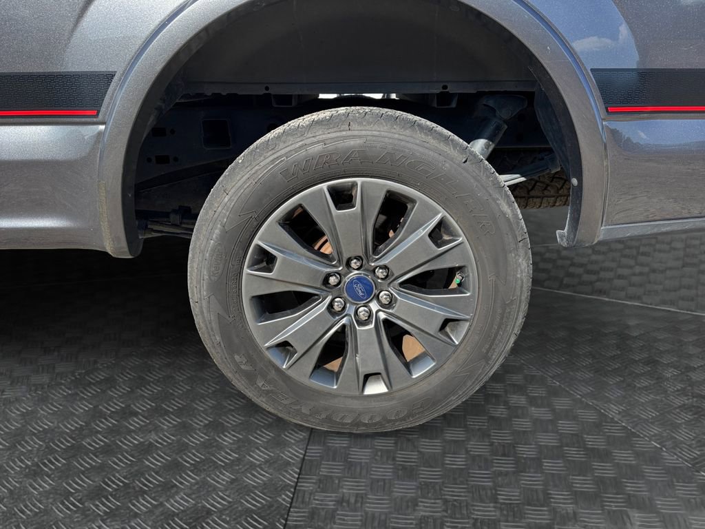 Used 2017 Ford F150 Lariat image 15