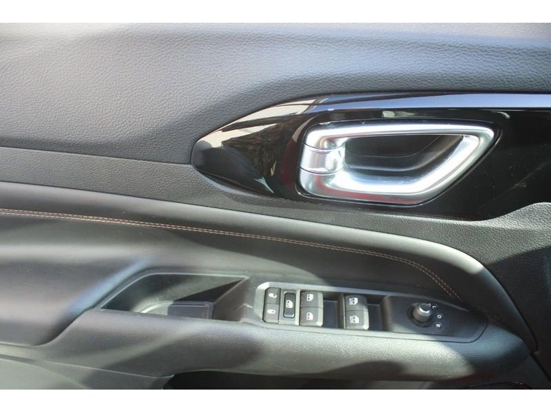 Used 2022 Jeep Compass Limited image 20