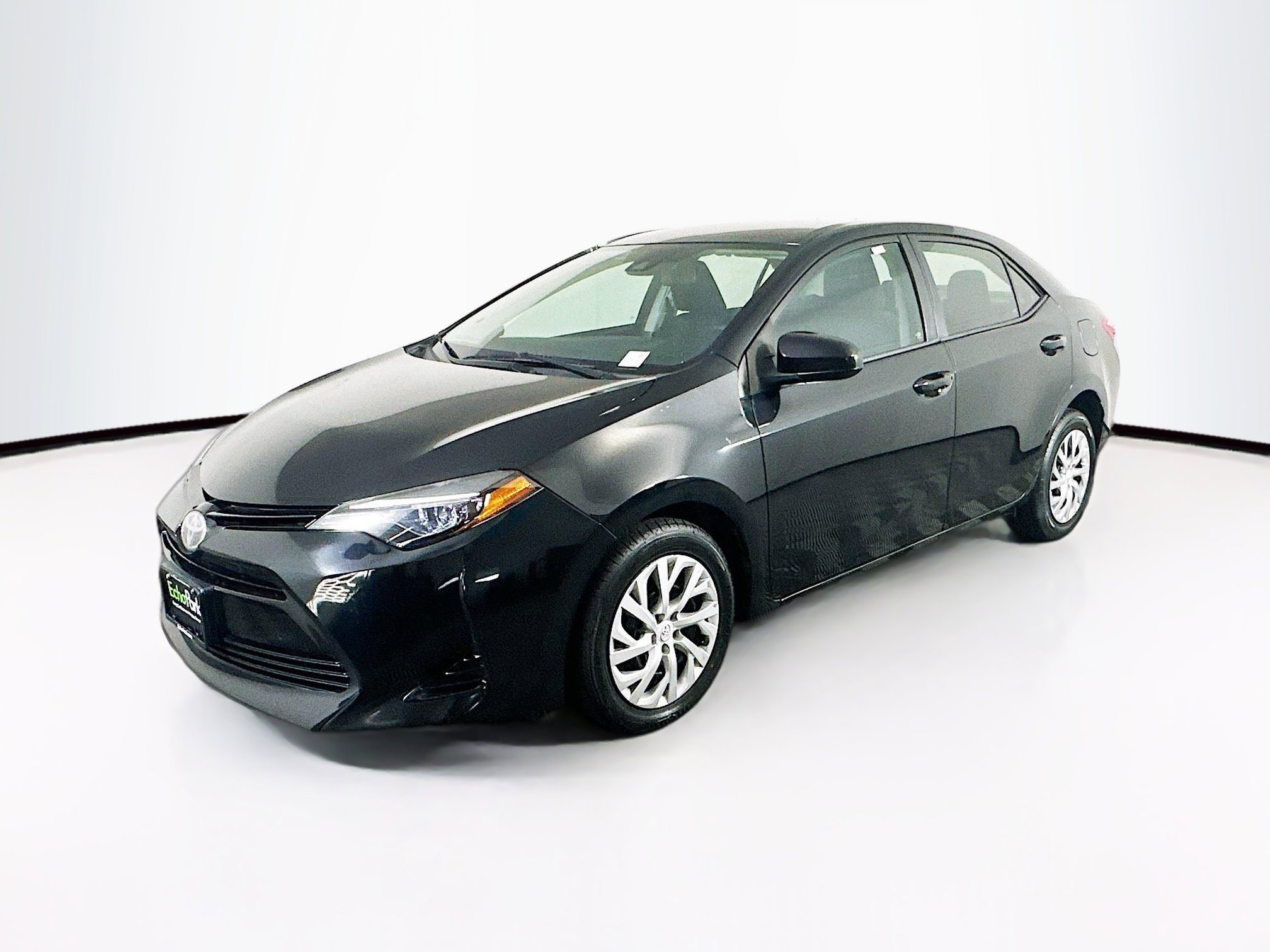 Used 2017 Toyota Corolla LE image 3