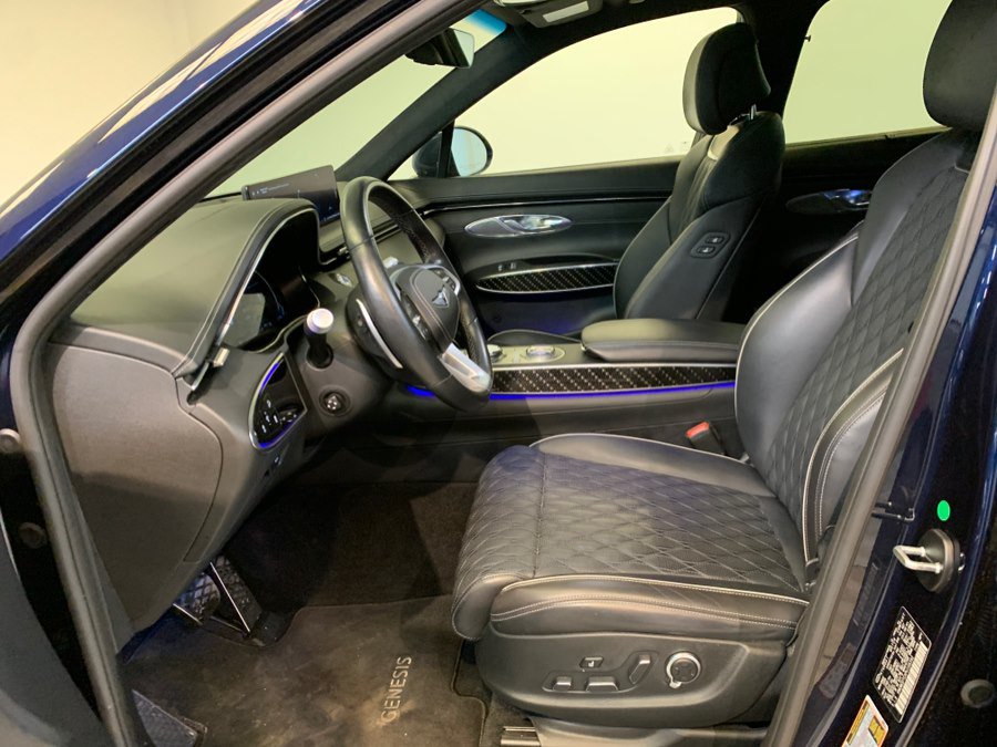 Used 2023 Genesis GV70 3.5T Sport w/ Sport Prestige Package AWD/4WD image 22