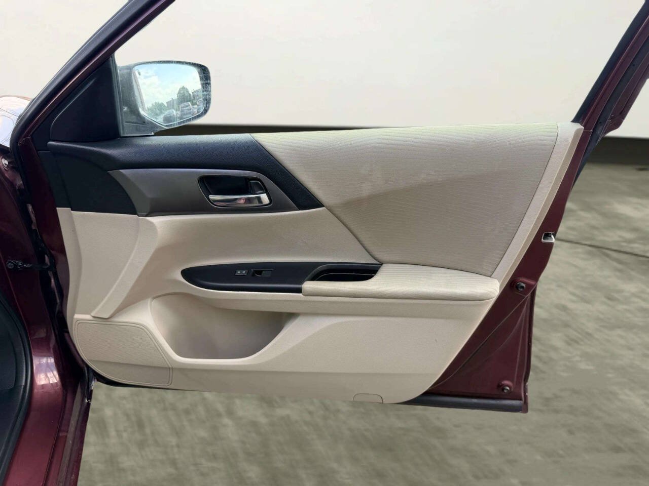 Used 2015 Honda Accord LX image 27