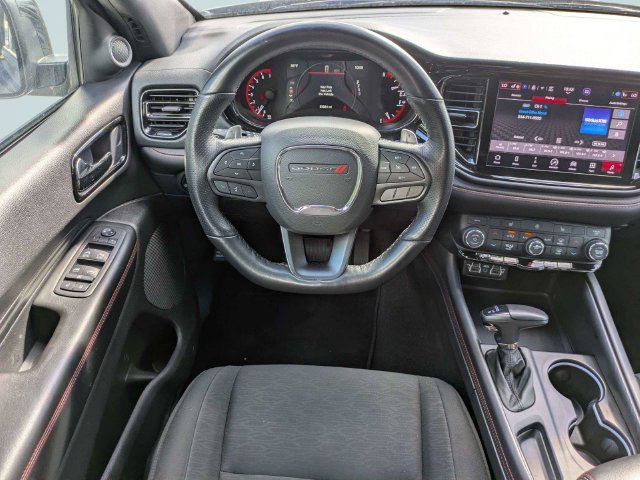 Used 2025 Dodge Durango GT RWD image 18