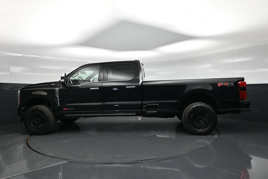 Used 2024 Ford F350 Platinum AWD/4WD image 30