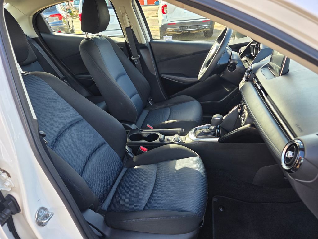 Used 2018 Toyota Yaris iA image 21