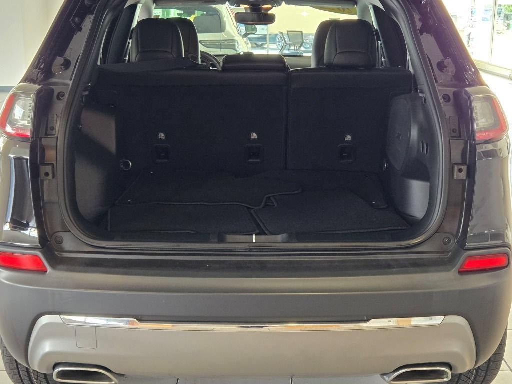 Used 2022 Jeep Cherokee Limited AWD/4WD image 13