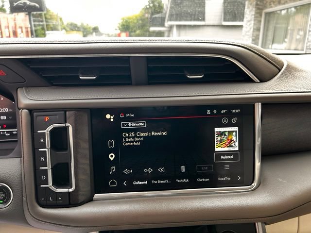 Used 2023 GMC Yukon Denali AWD/4WD image 26