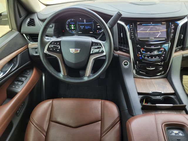 Used 2016 Cadillac Escalade Premium AWD/4WD image 11