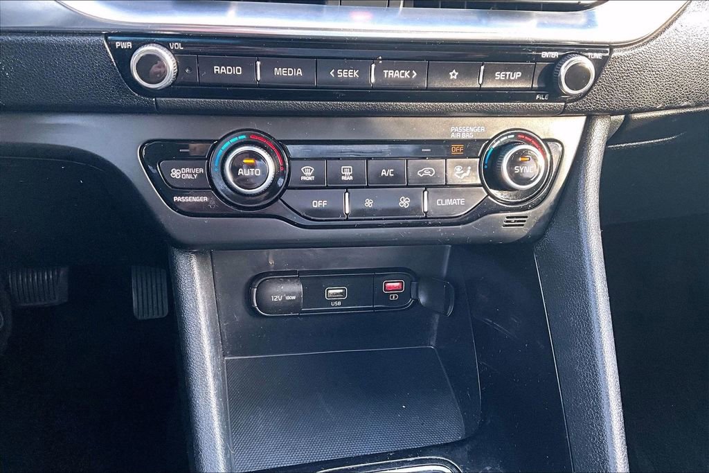 Used 2021 Kia Niro LXS image 15