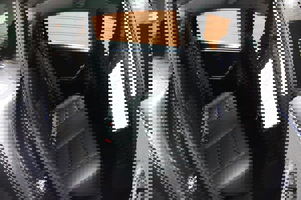 Used 2025 Tesla Model 3 Long Range image 27