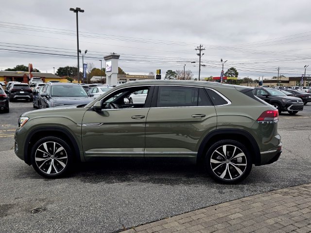 New 2026 Volkswagen Atlas Cross Sport SEL Premium R-Line AWD/4WD image 4