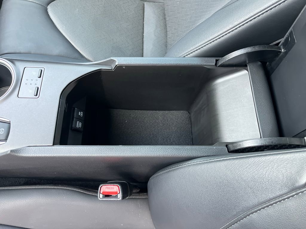 Certified 2024 Toyota Camry XLE image 28
