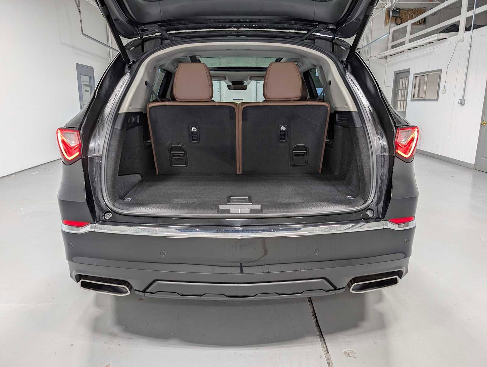 Certified 2023 Acura MDX SH-AWD w/ Technology Package image 46