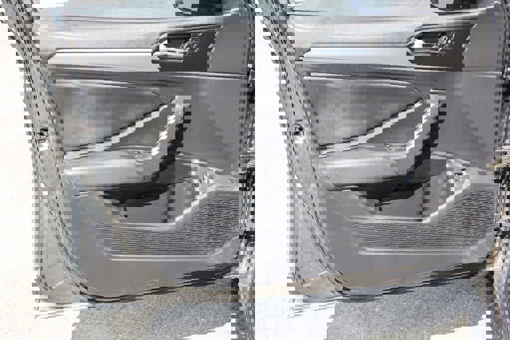 Used 2020 Volkswagen Jetta S w/ Driver Assistance Package image 21