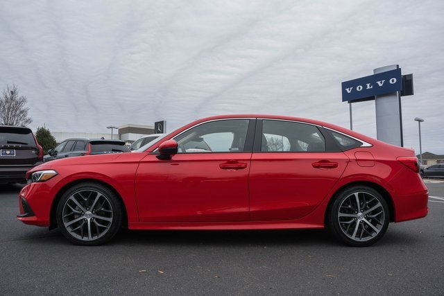 Used 2022 Honda Civic Touring image 4