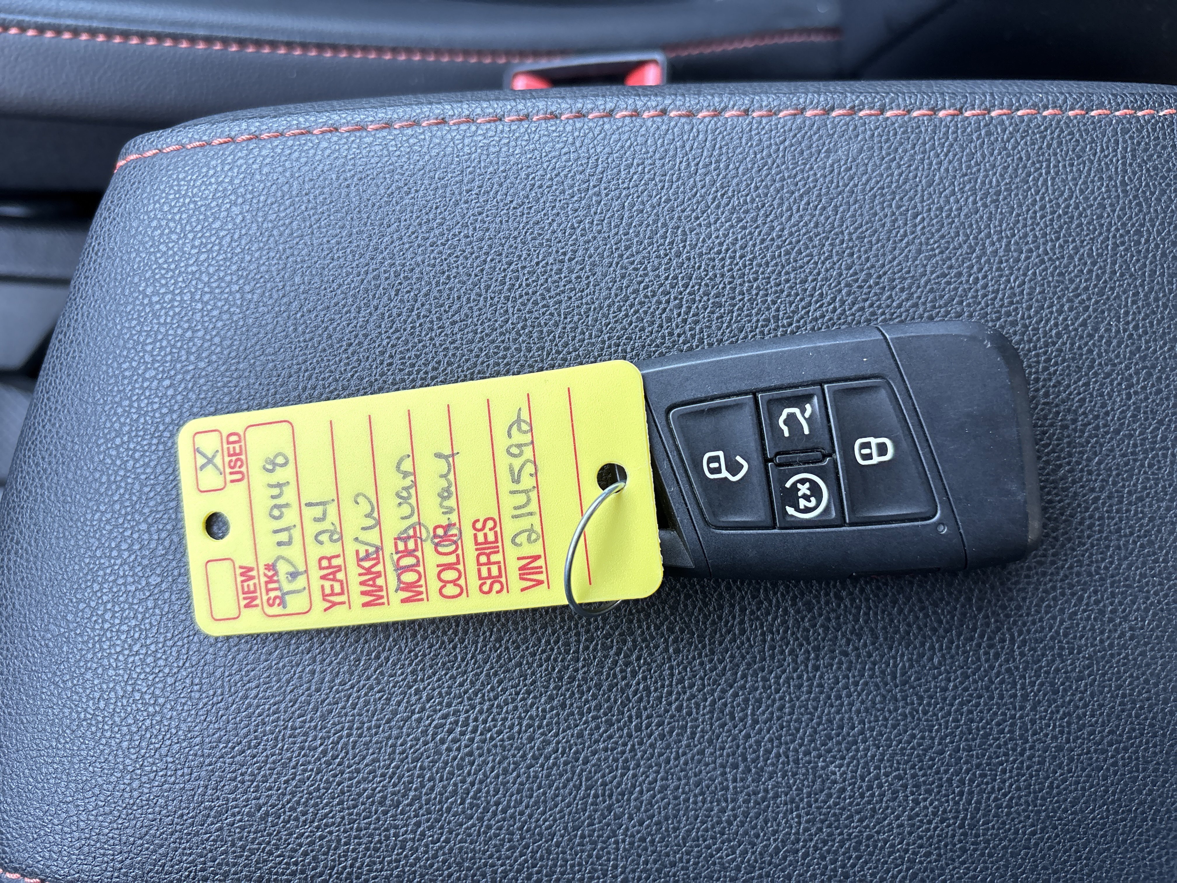 Used 2024 Volkswagen Tiguan Wolfsburg Edition AWD/4WD image 29