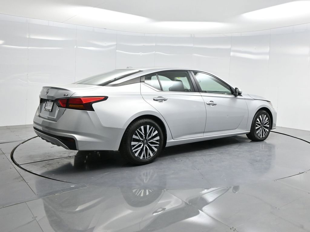 Used 2023 Nissan Altima 2.5 SV image 38