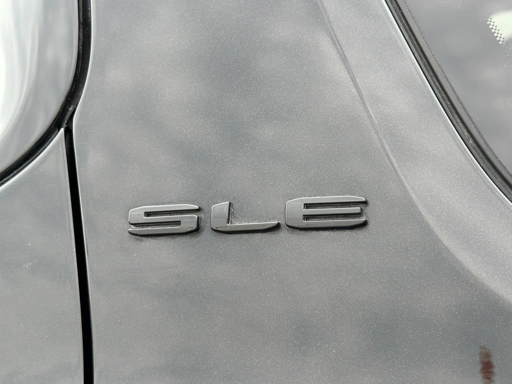 Used 2023 GMC Acadia SLE w/ Driver Convenience Package AWD/4WD image 46