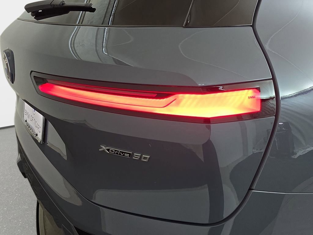 Used 2023 BMW iX xDrive50 w/ Premium Package image 34