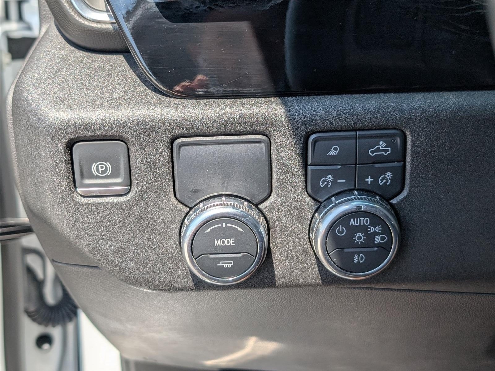 Used 2025 GMC Sierra 1500 SLT RWD image 21