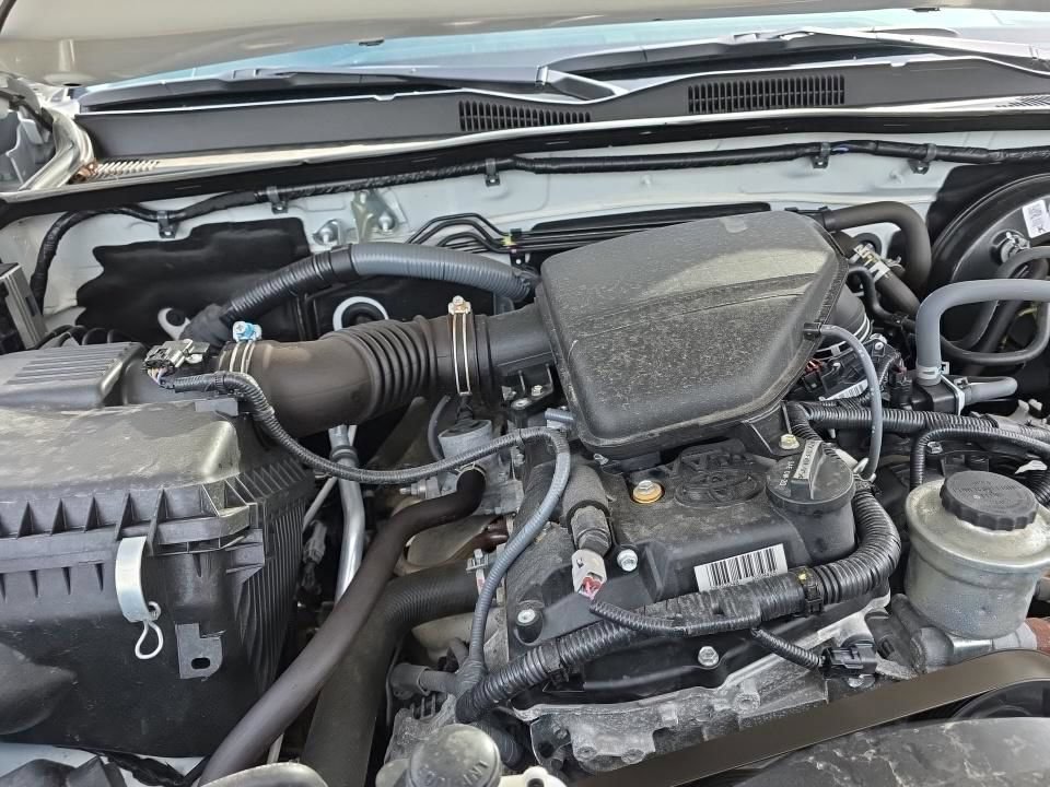 Used 2023 Toyota Tacoma SR w/ SR Convenience Package RWD image 9
