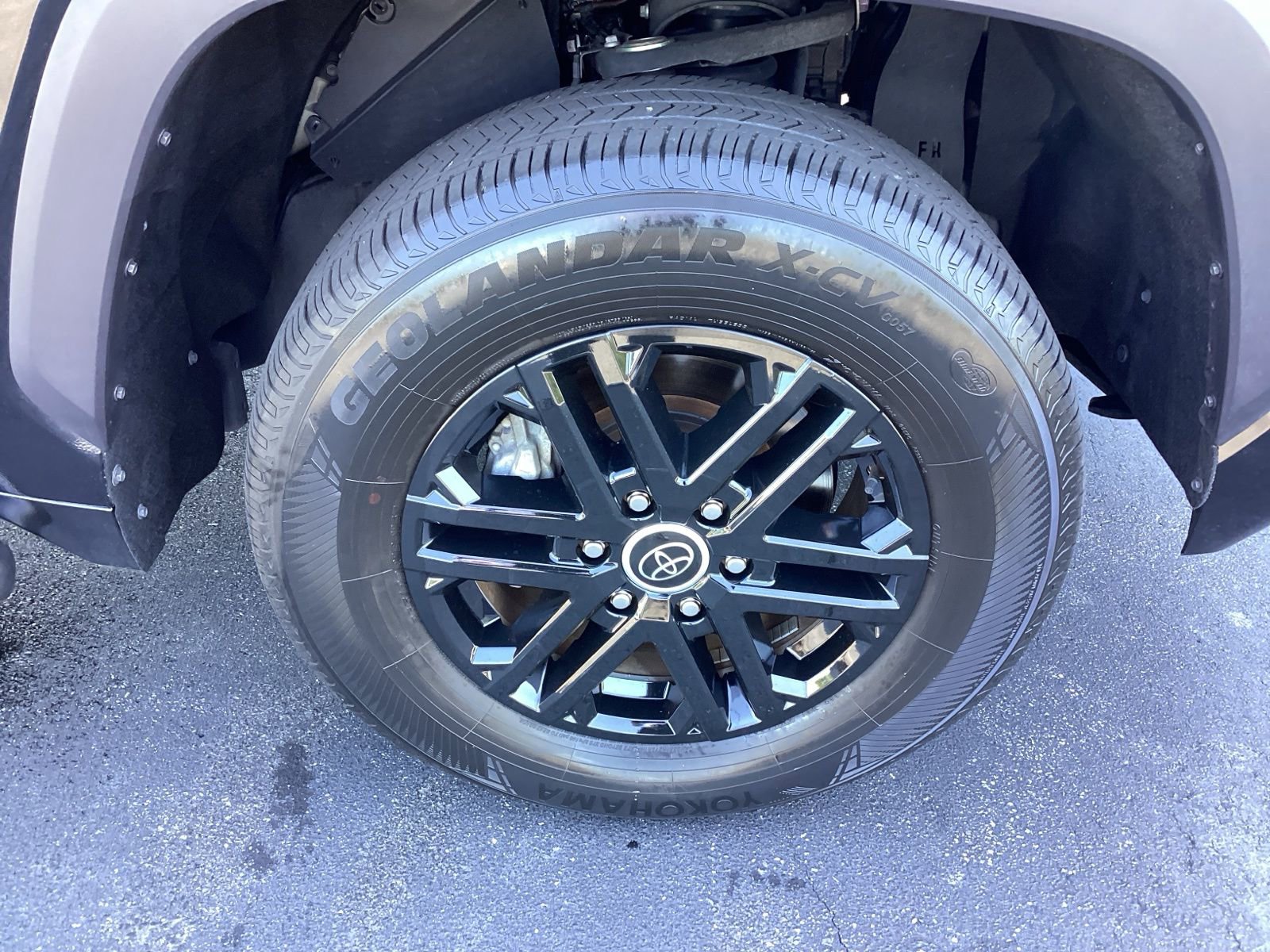 Used 2022 Toyota Tundra SR5 w/ Convenience Package image 24