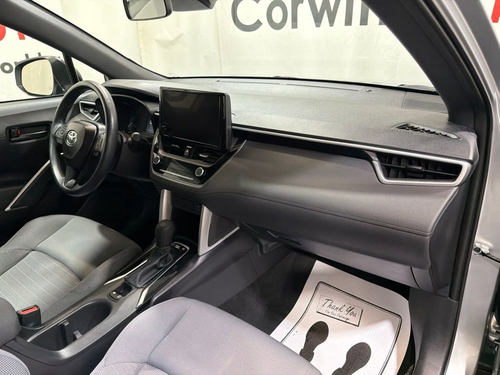 Used 2025 Toyota Corolla Cross AWD Hybrid image 12