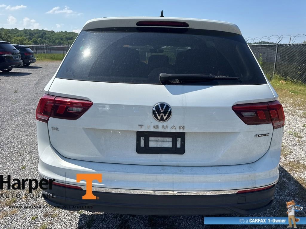 Used 2022 Volkswagen Tiguan SE w/ Panoramic Sunroof Package AWD/4WD image 4