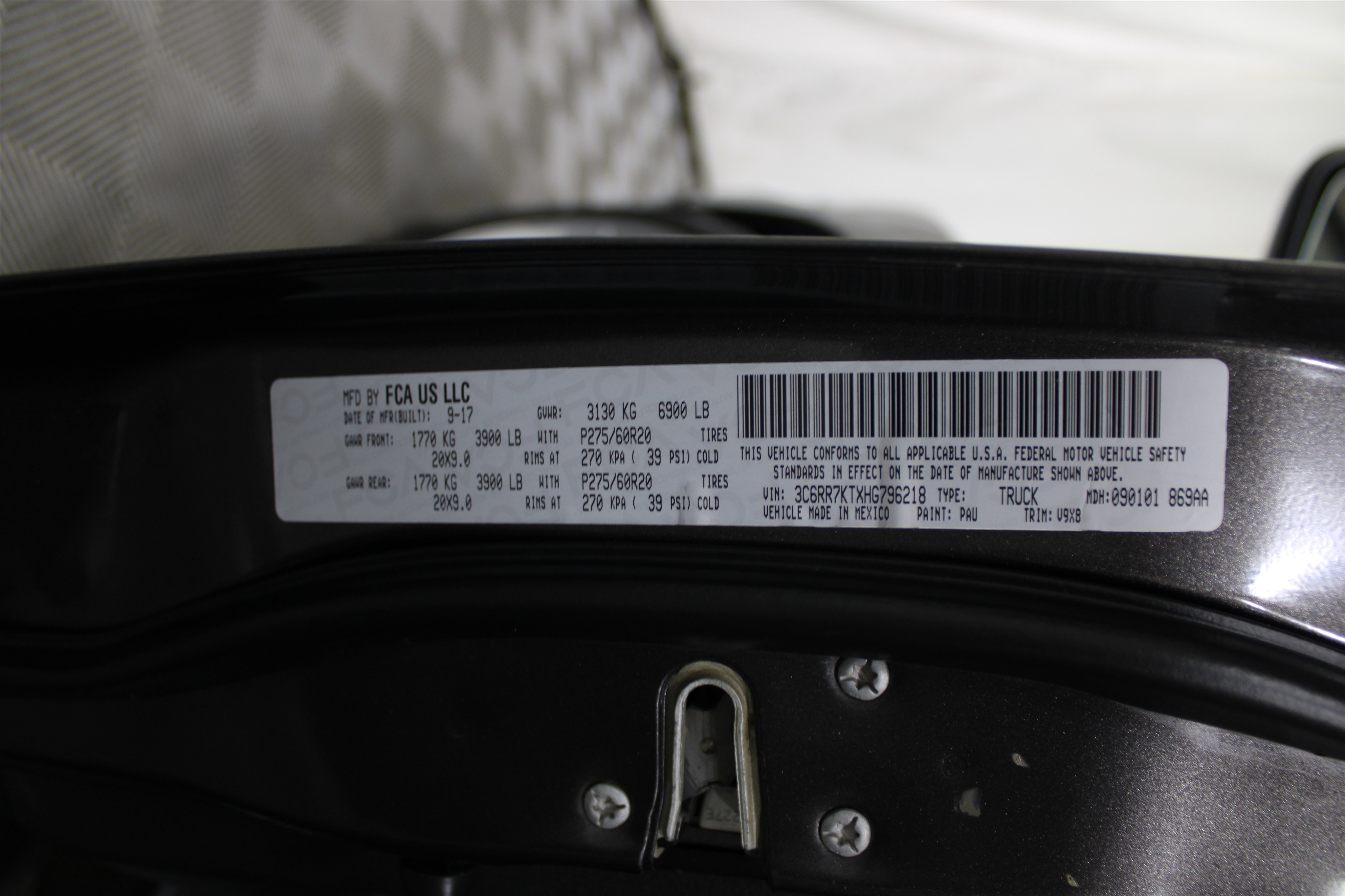 Used 2017 RAM 1500 Express w/ Express Value Package image 39