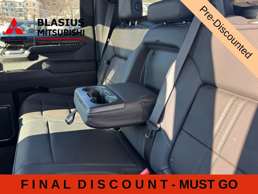 Used 2023 Chevrolet Silverado 1500 High Country w/ High Country Premium Package AWD/4WD image 36
