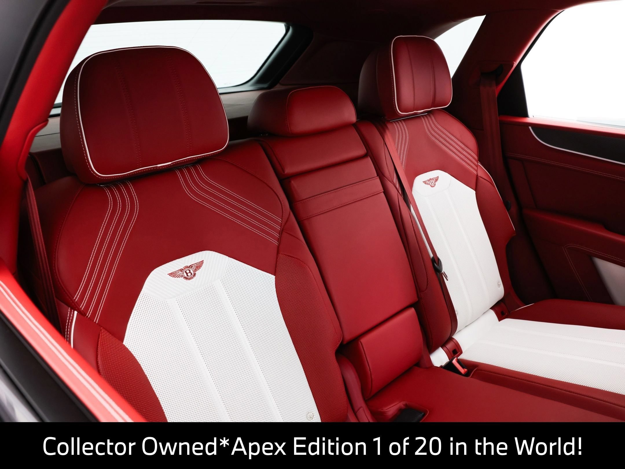 Used 2025 Bentley Bentayga AWD/4WD image 19