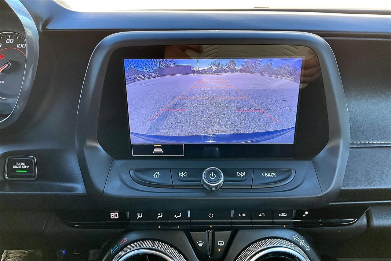 Used 2021 Chevrolet Camaro LT image 13