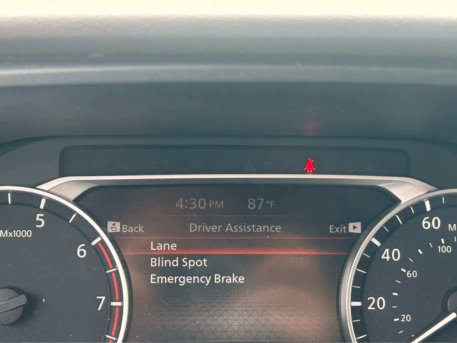 Used 2021 Nissan Rogue SV AWD/4WD image 29