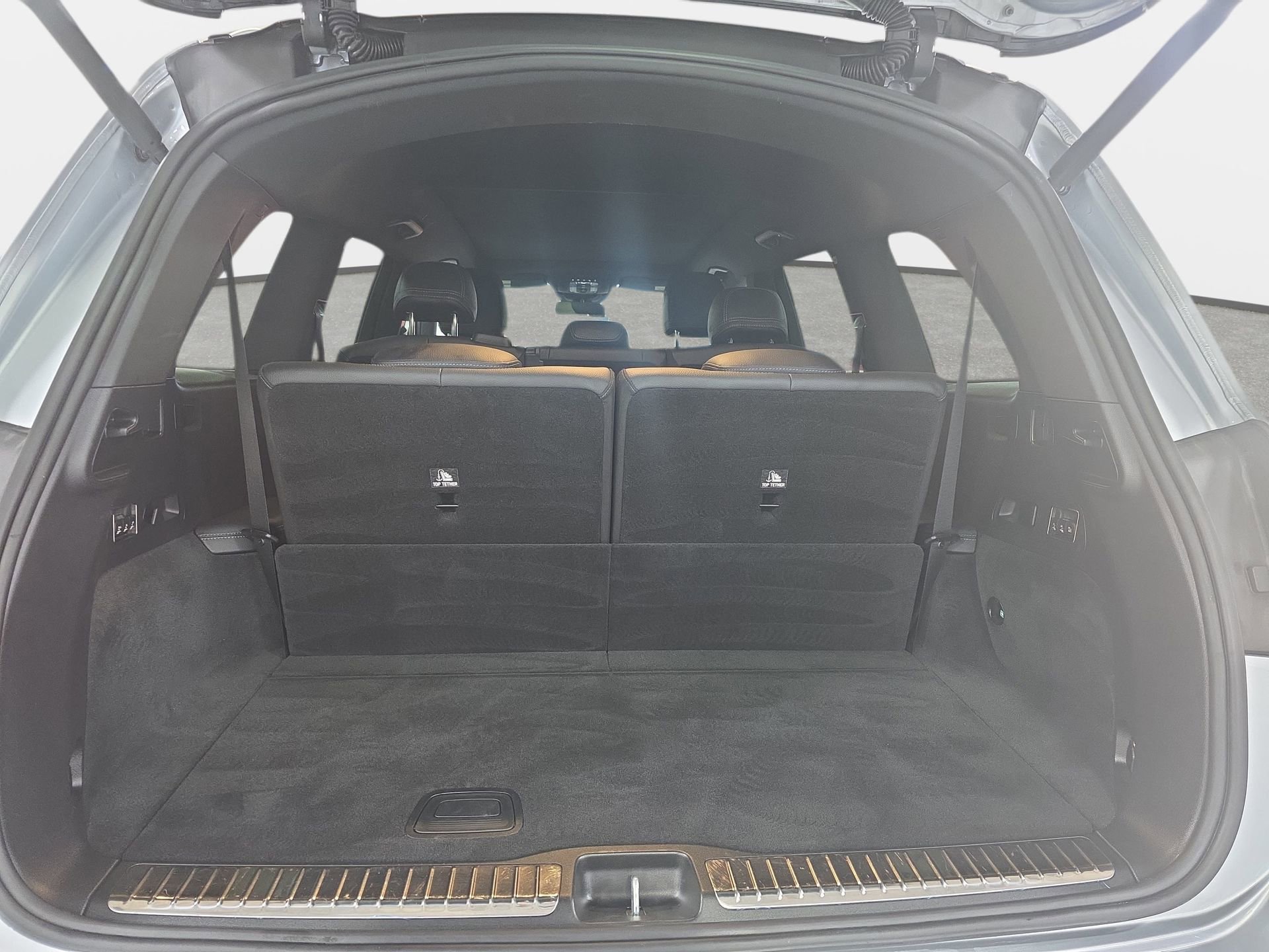 Certified 2025 Mercedes-Benz GLS 450 4MATIC image 12