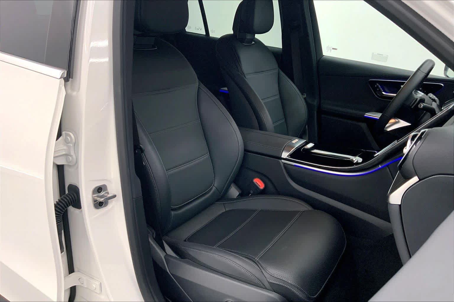 Used 2026 Mercedes-Benz GLC 300 image 11