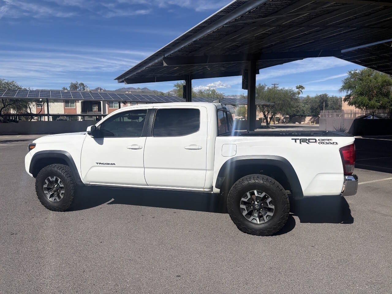 Used 2016 Toyota Tacoma TRD Off-Road w/ Towing Package RWD image 5
