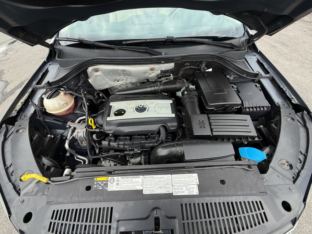 Used 2015 Volkswagen Tiguan SE AWD/4WD image 25