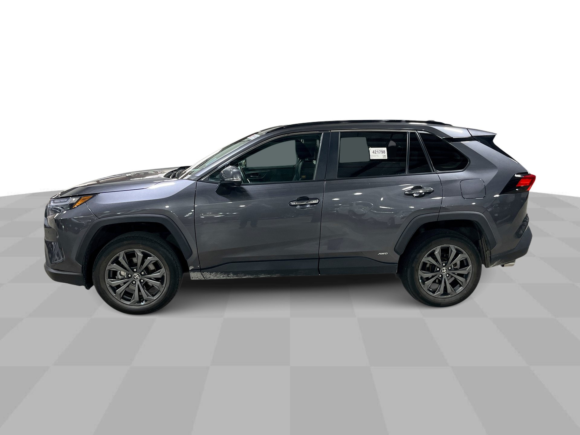 Used 2022 Toyota RAV4 Limited AWD/4WD image 6