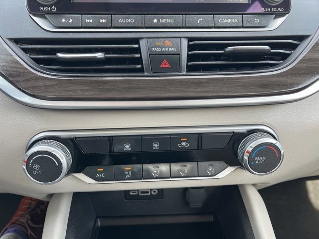 Used 2025 Nissan Altima 2.5 SV FWD image 25