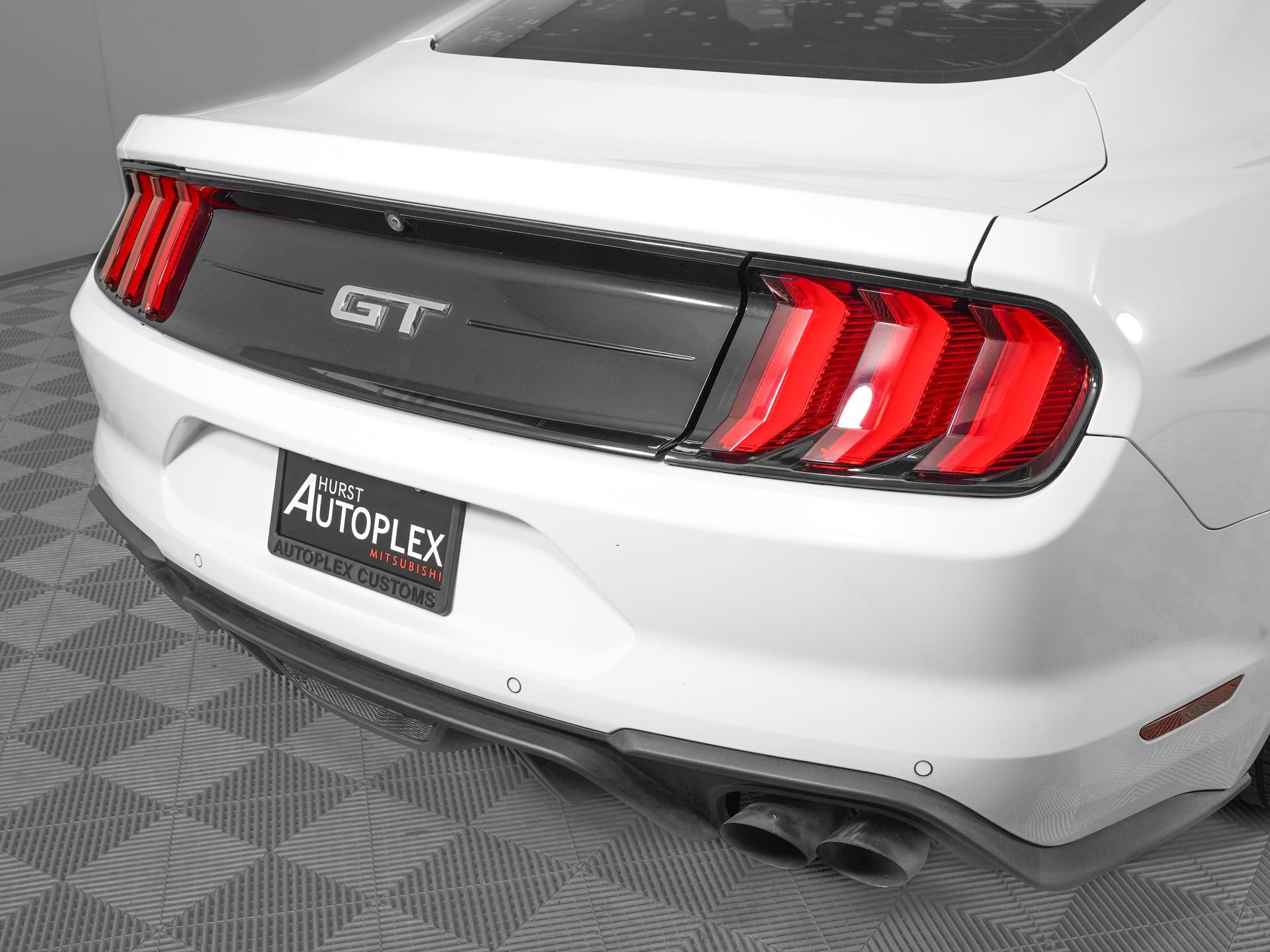 Used 2020 Ford Mustang GT Premium w/ Equipment Group 401A RWD image 29