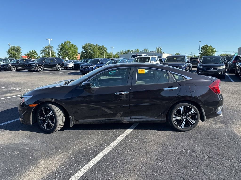 Used 2016 Honda Civic Touring image 9