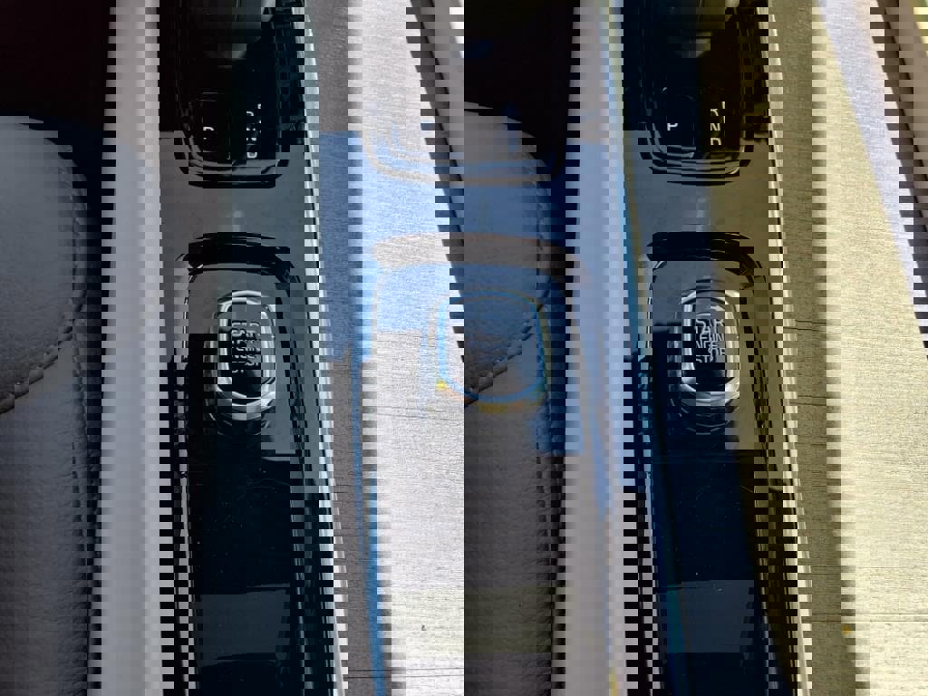 New 2026 Volvo V60 B5 Cross Country Plus w/ Protection Package Premier image 19