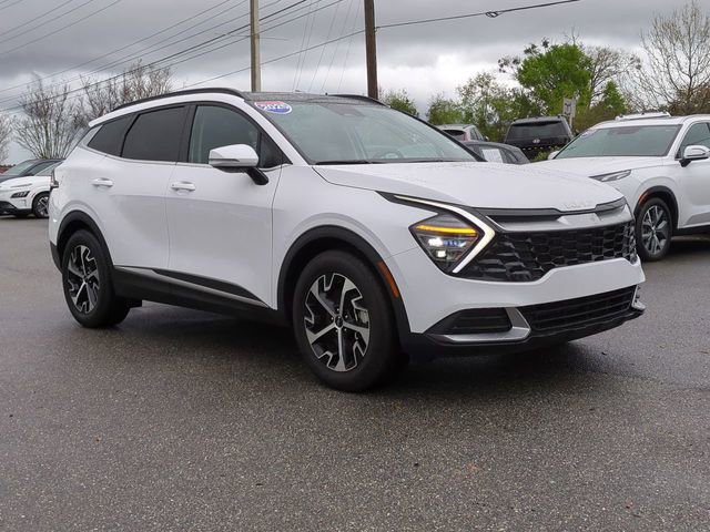 Used 2025 Kia Sportage EX w/ Premium Package image 3