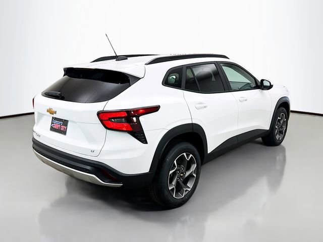 New 2026 Chevrolet Trax LT w/ Driver Confidence Package image 9