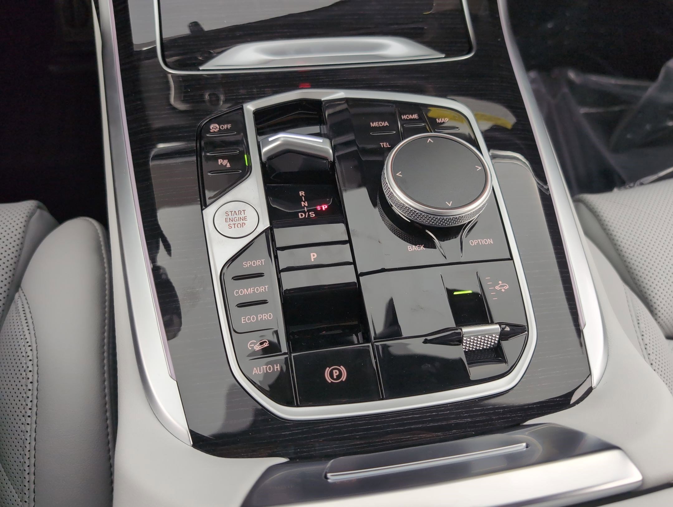 New 2026 BMW X7 xDrive40i w/ M Sport Package image 15