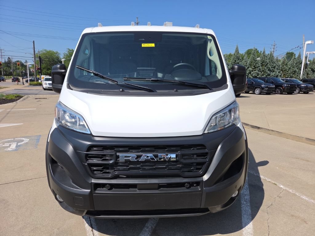 Used 2025 RAM ProMaster 1500 w/ Premium Convenience Group FWD image 4