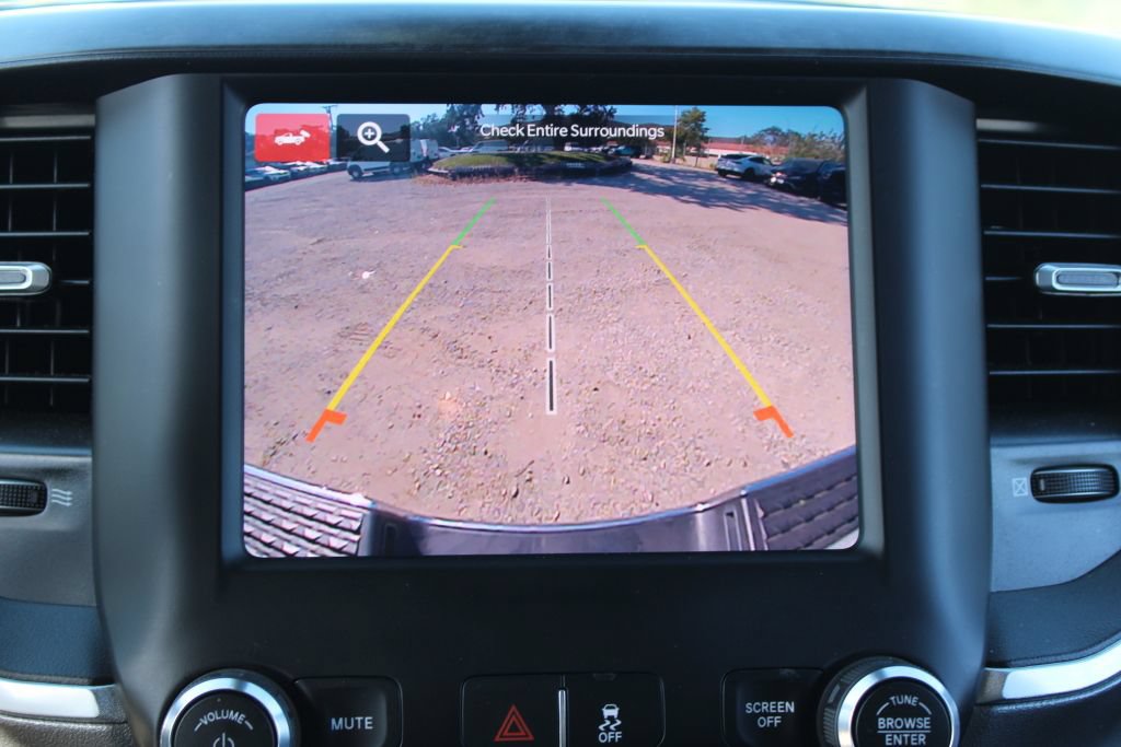 Used 2024 RAM 2500 Big Horn AWD/4WD image 19
