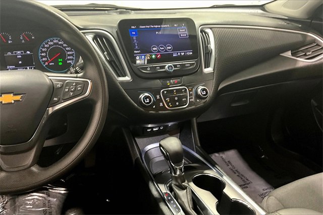 Used 2023 Chevrolet Malibu LT image 9