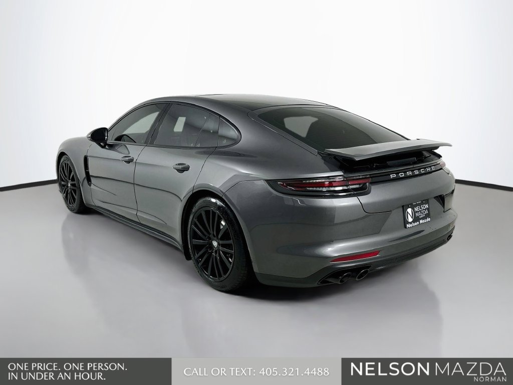 Used 2018 Porsche Panamera RWD image 8